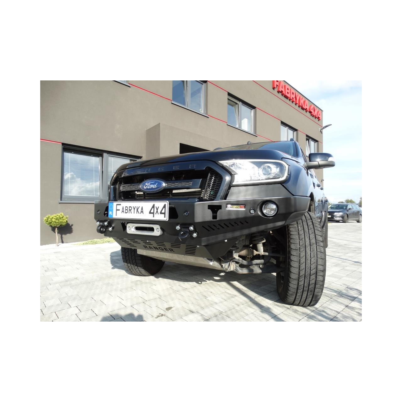 ZDERZAK PRZÓD BEZ BULLBARA FORD RANGER T7 2015-2018